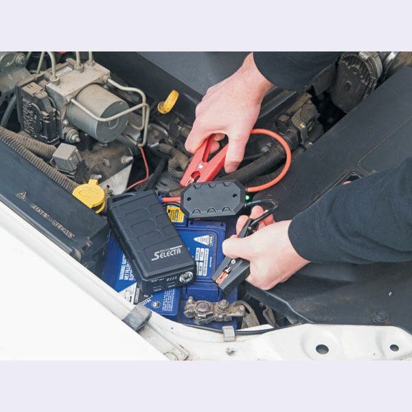 Silvan Selecta 12V Jump Starter 600Amp With LED Worklight silvan-selecta-12v-jump-starter-600amp-with-led-worklight